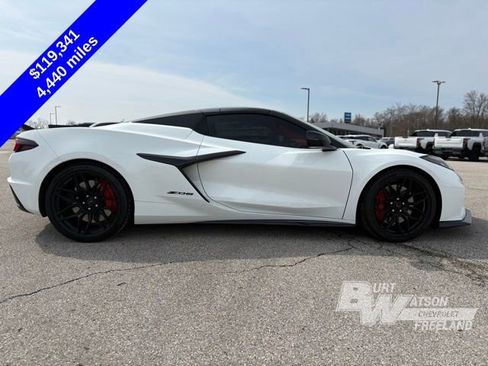 Used 2024 Chevrolet Corvette Z06 image 8