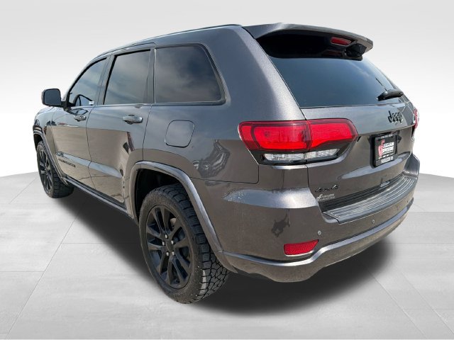 Used 2021 Jeep Grand Cherokee Laredo X AWD/4WD image 5