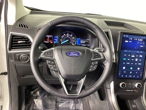 Used 2023 Ford Edge SEL w/ Convenience Package AWD/4WD image 19
