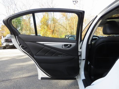 Used 2022 INFINITI Q50 Luxe w/ Cargo Package image 19