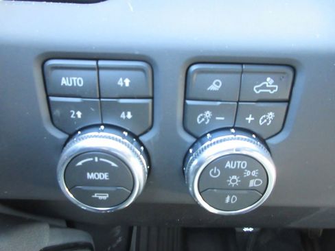 New 2026 GMC Sierra 1500 AT4 w/ AT4 Premium Package image 17