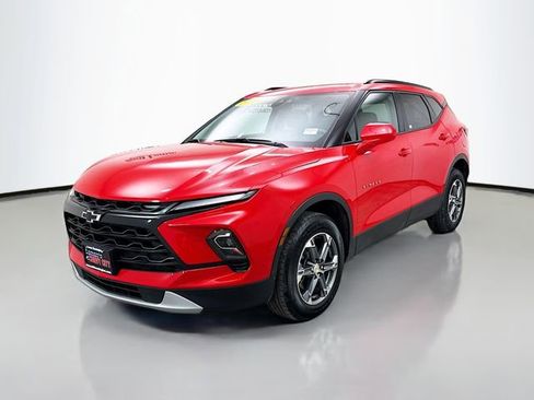 Used 2023 Chevrolet Blazer LT w/ Convenience Package image 4