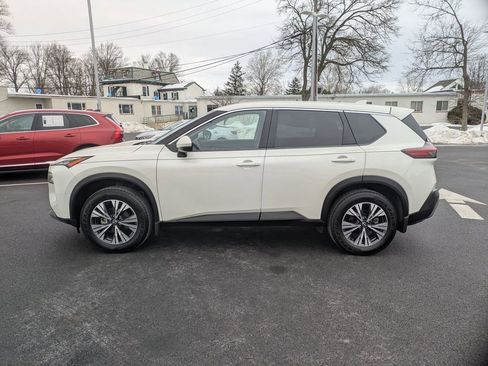 Used 2023 Nissan Rogue SV AWD/4WD image 8