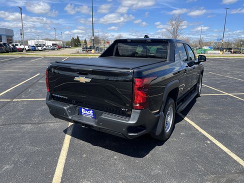 Used 2025 Chevrolet Silverado EV W/T AWD/4WD image 6