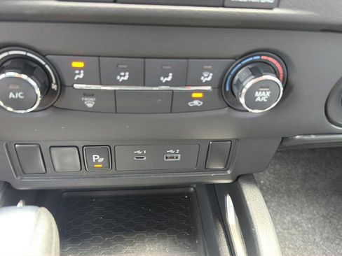 Certified 2024 Nissan Frontier SV w/ Technology Package AWD/4WD image 25