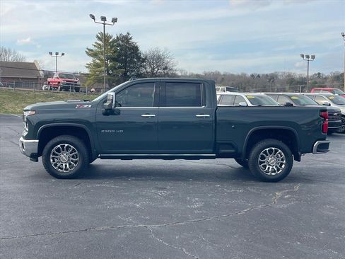 New 2026 Chevrolet Silverado 2500 LTZ w/ LTZ Premium Package AWD/4WD image 4