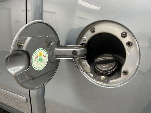 Used 2016 Chevrolet Silverado 1500 LT w/ All Star Edition image 28