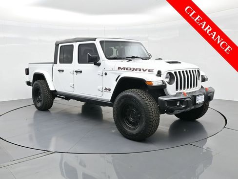 Used 2023 Jeep Gladiator Mojave w/ Trailer Tow Package image 4
