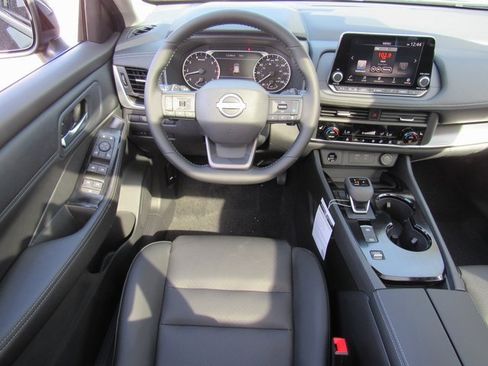 New 2026 Nissan Rogue SV image 10