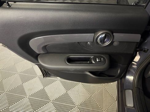 Used 2018 MINI Cooper Clubman S image 23