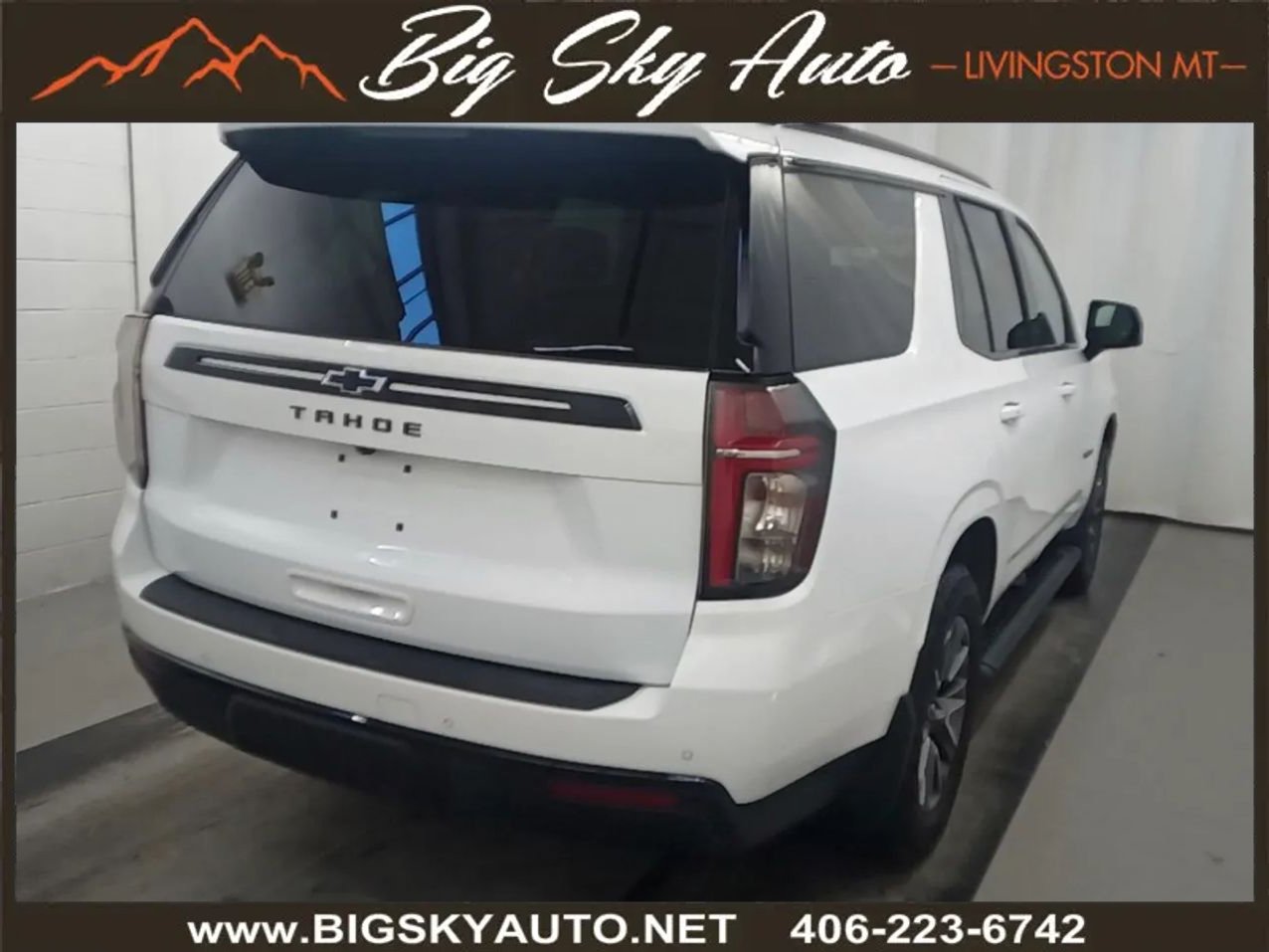 Used 2024 Chevrolet Tahoe Z71 w/ Luxury Package AWD/4WD image 3