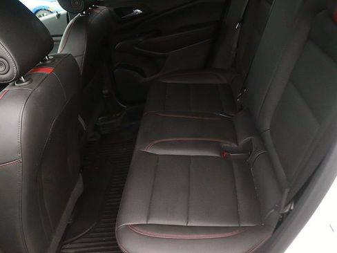 Used 2025 Chevrolet Trax RS w/ Sunroof Package FWD image 15
