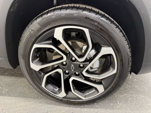 Used 2024 Chevrolet Trax RS w/ Driver Confidence Package image 18
