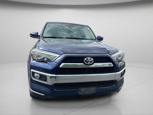 Used 2018 Toyota 4Runner Limited AWD/4WD image 3