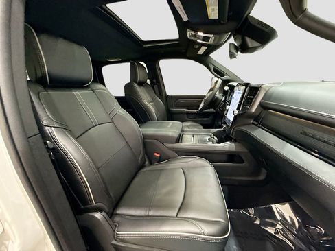 New 2024 RAM 2500 Limited image 13