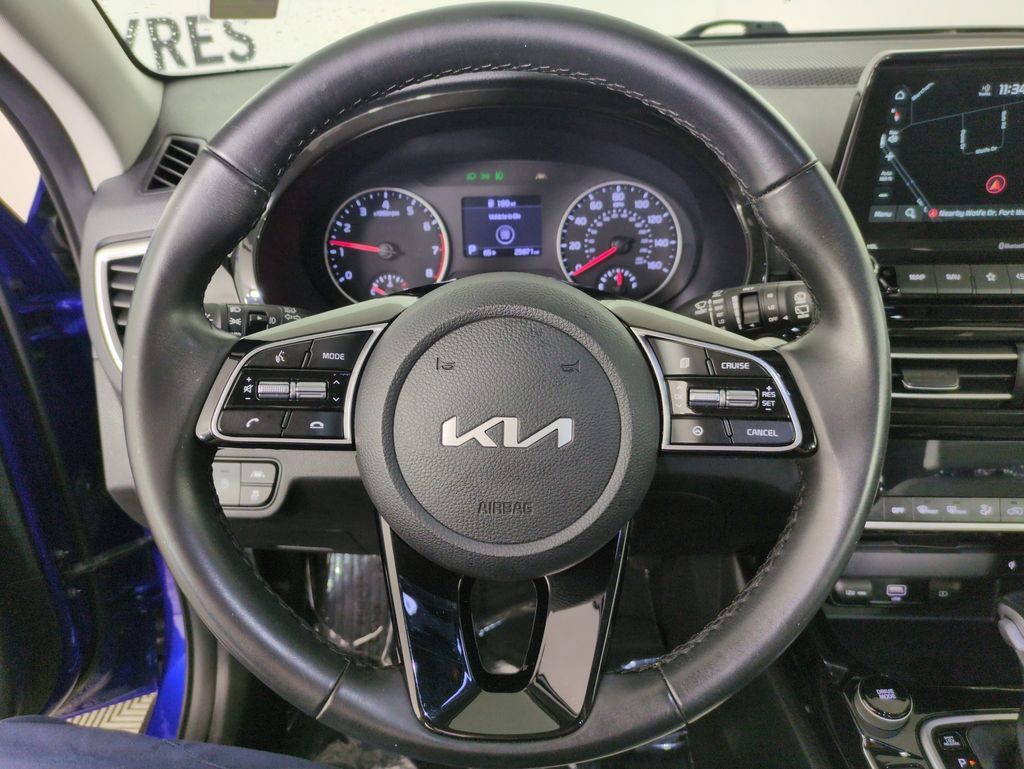 Used 2023 Kia Seltos EX AWD/4WD image 17