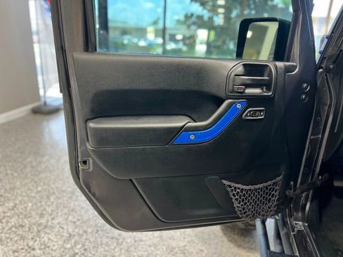 Used 2017 Jeep Wrangler Unlimited Sport w/ Quick Order Package 23S image 17