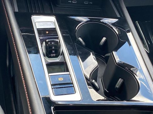 Certified 2025 Volkswagen Atlas Peak Edition SE image 10