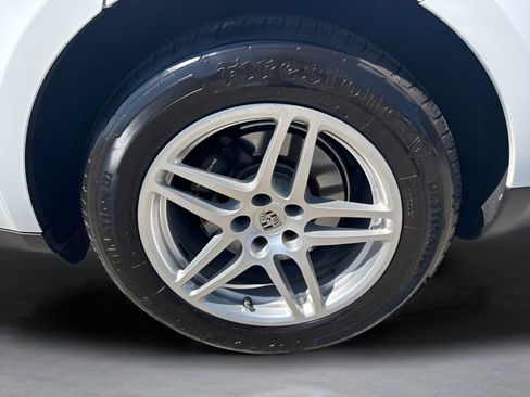 Used 2021 Porsche Macan AWD/4WD image 33