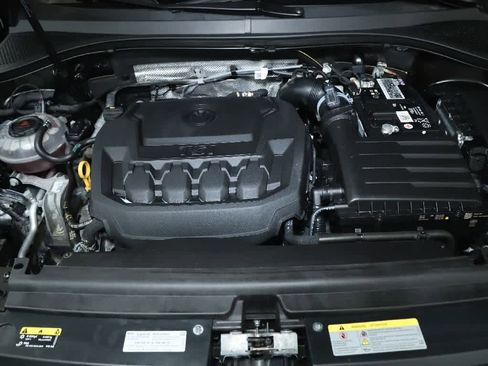 Certified 2023 Volkswagen Tiguan SE image 36