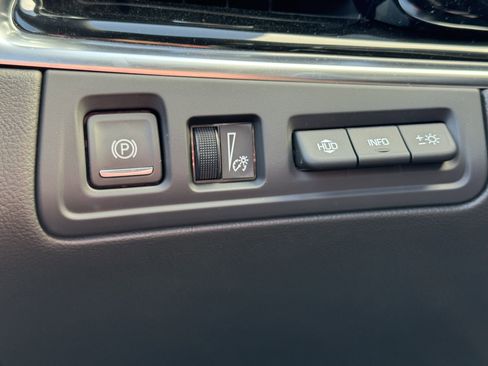 New 2025 Cadillac XT6 Sport w/ Technology Package image 31