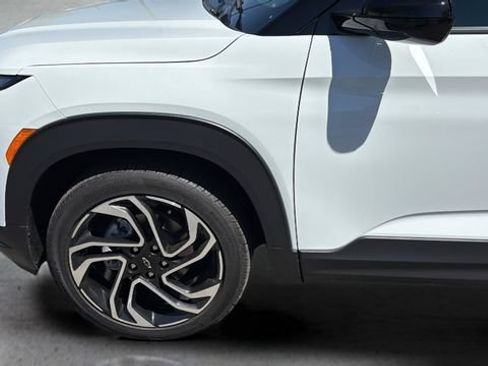 Used 2024 Chevrolet TrailBlazer RS FWD image 33