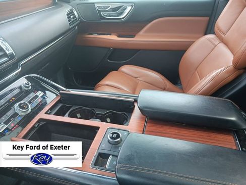 Used 2020 Lincoln Navigator Reserve image 38
