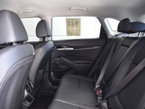 Used 2024 Kia Seltos EX FWD image 25
