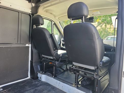 Used 2025 RAM ProMaster 2500 w/ Convenience Group FWD image 16