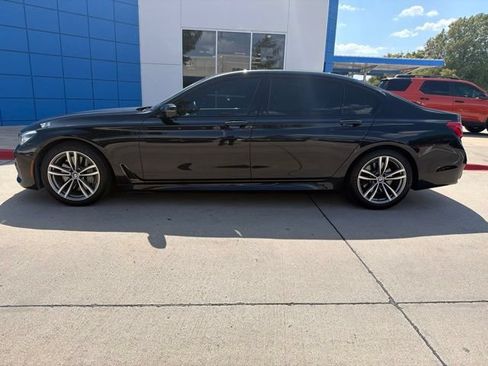 Used 2018 BMW 750i xDrive AWD/4WD image 8