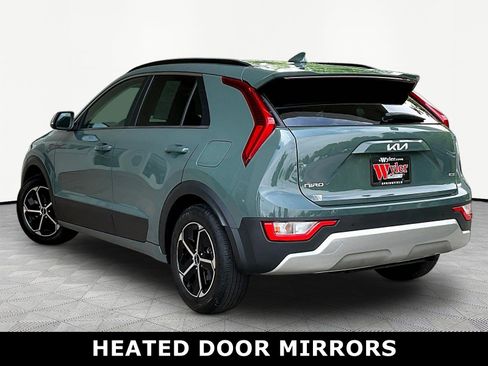 Used 2024 Kia Niro EX FWD image 4