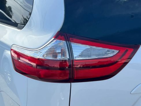 Used 2016 Toyota Sienna LE image 14