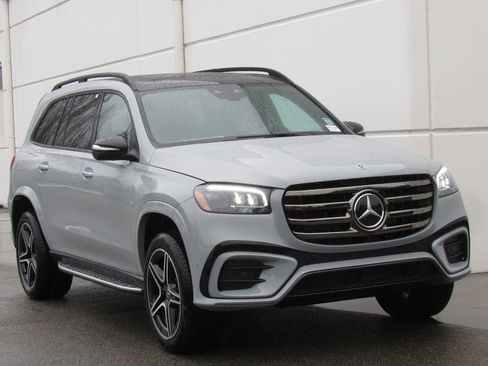 New 2026 Mercedes-Benz GLS 450 GLS 450 image 2