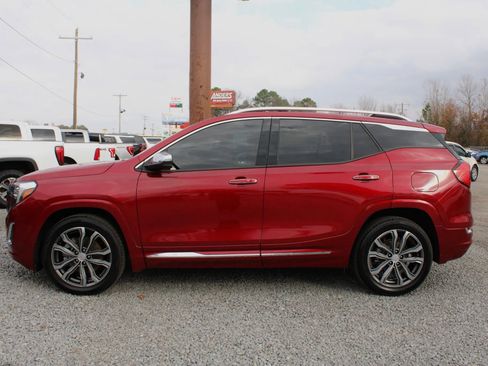 Used 2018 GMC Terrain Denali w/ Advanced Safety Package image 2