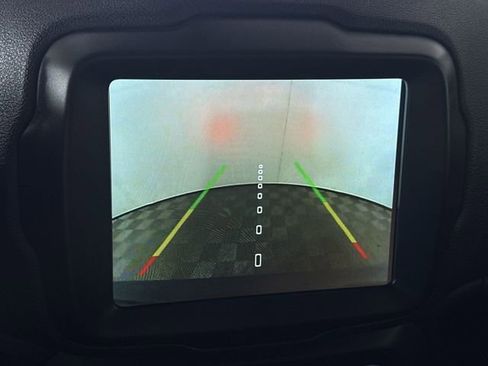 Used 2023 Jeep Renegade Trailhawk image 15