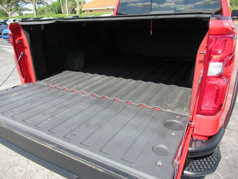 Used 2022 Chevrolet Silverado 1500 ZR2 AWD/4WD image 12