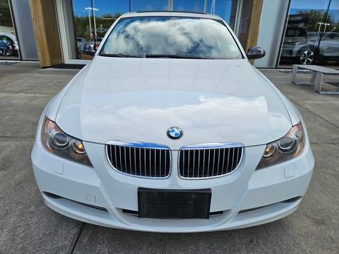 Used 2006 BMW 330i Sedan RWD image 2