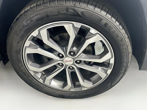 Used 2018 GMC Terrain SLT w/ Preferred Package FWD image 11