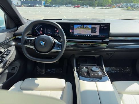 Used 2026 BMW 540i xDrive AWD/4WD image 10