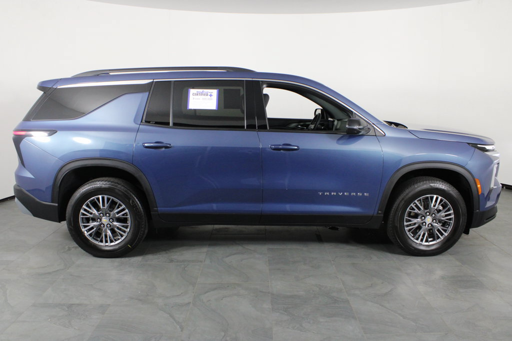Used 2026 Chevrolet Traverse LT FWD image 10