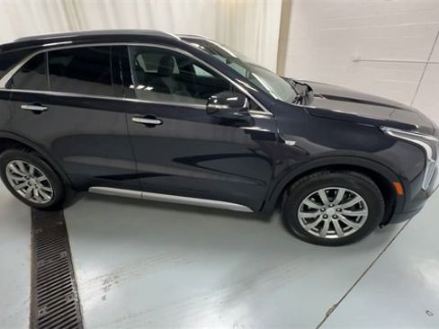 Certified 2023 Cadillac XT4 Premium Luxury w/ Cold Weather Package image 9