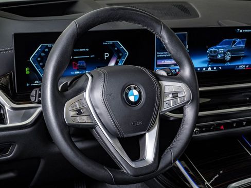 Used 2026 BMW X7 xDrive40i image 21