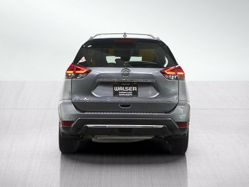 Used 2020 Nissan Rogue SL w/ Premium Package FWD image 4
