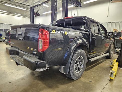 Used 2019 Nissan Frontier Desert Runner image 6