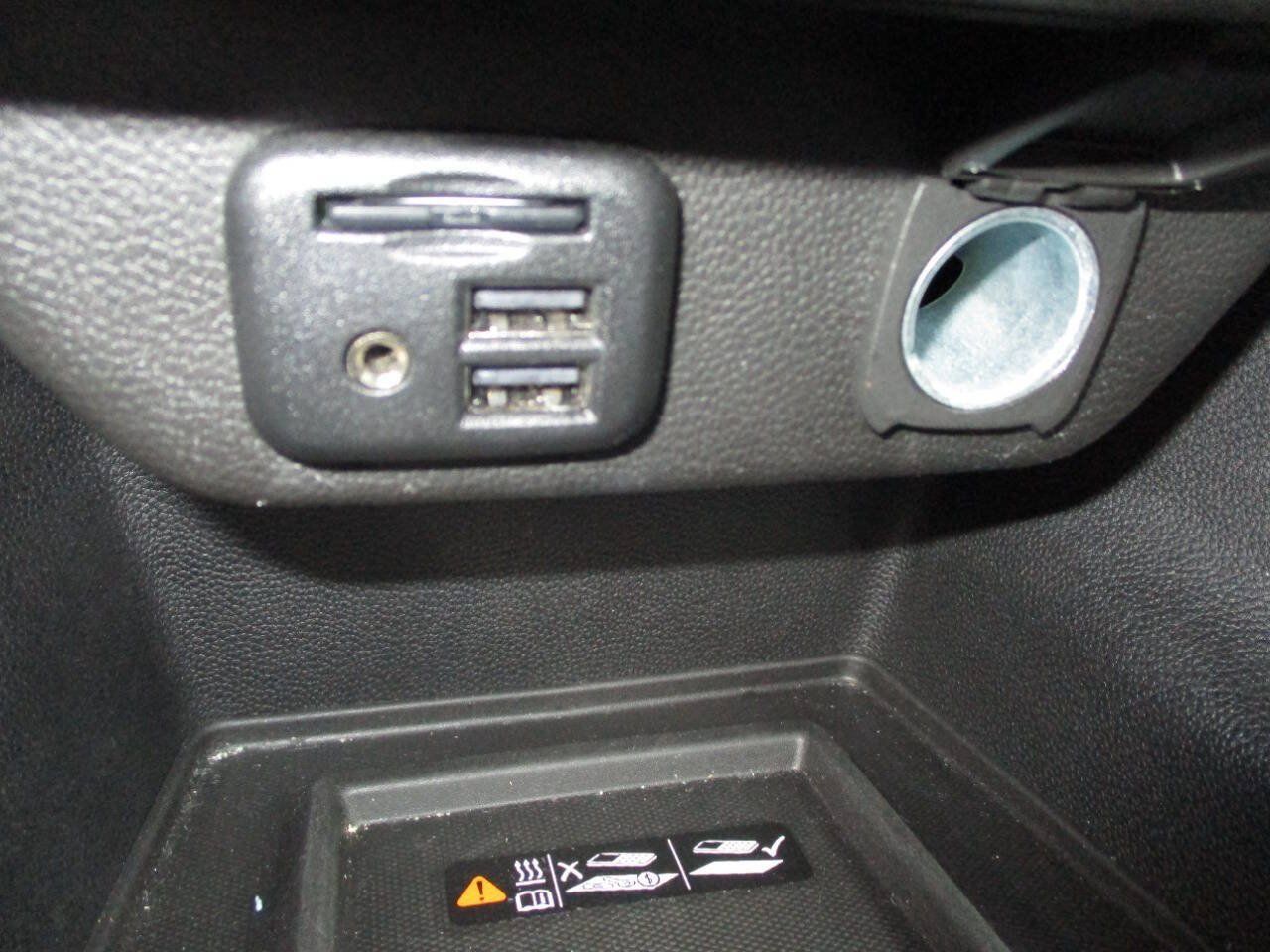 Used 2021 Chevrolet Traverse Premier AWD/4WD image 23