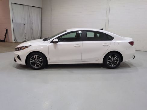 Certified 2023 Kia Forte LXS w/ LXS Technology Package FWD image 6