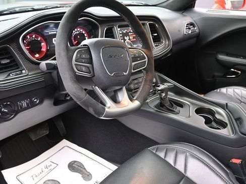 Used 2022 Dodge Challenger SRT Hellcat image 14