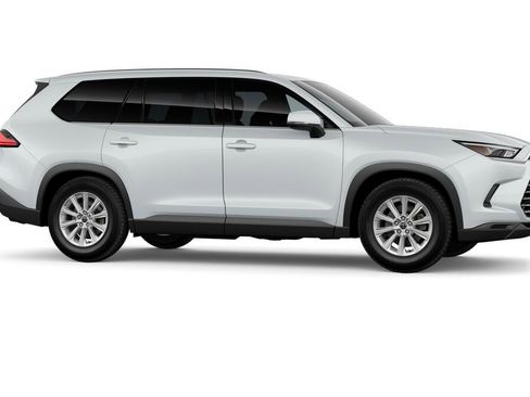 New 2026 Toyota Grand Highlander XLE FWD image 13