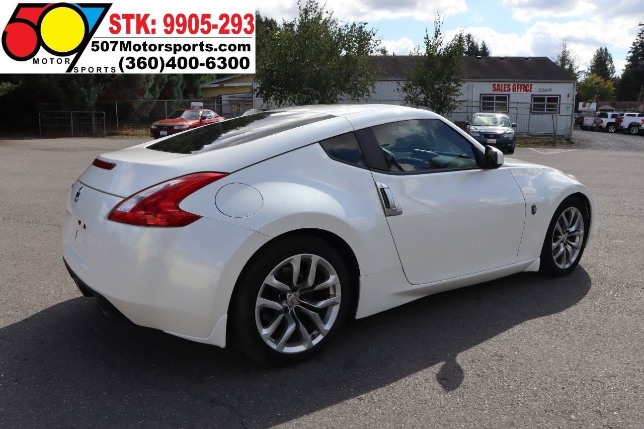 Used 2009 Nissan 370Z Coupe RWD image 7