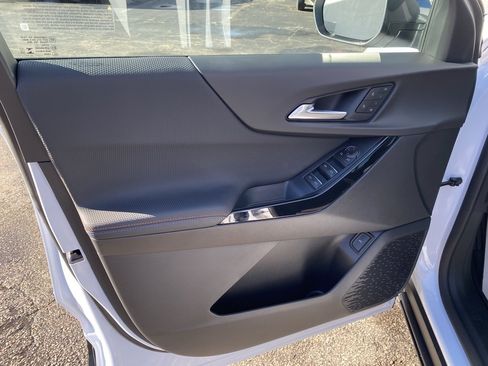 New 2026 Chevrolet Equinox RS image 9